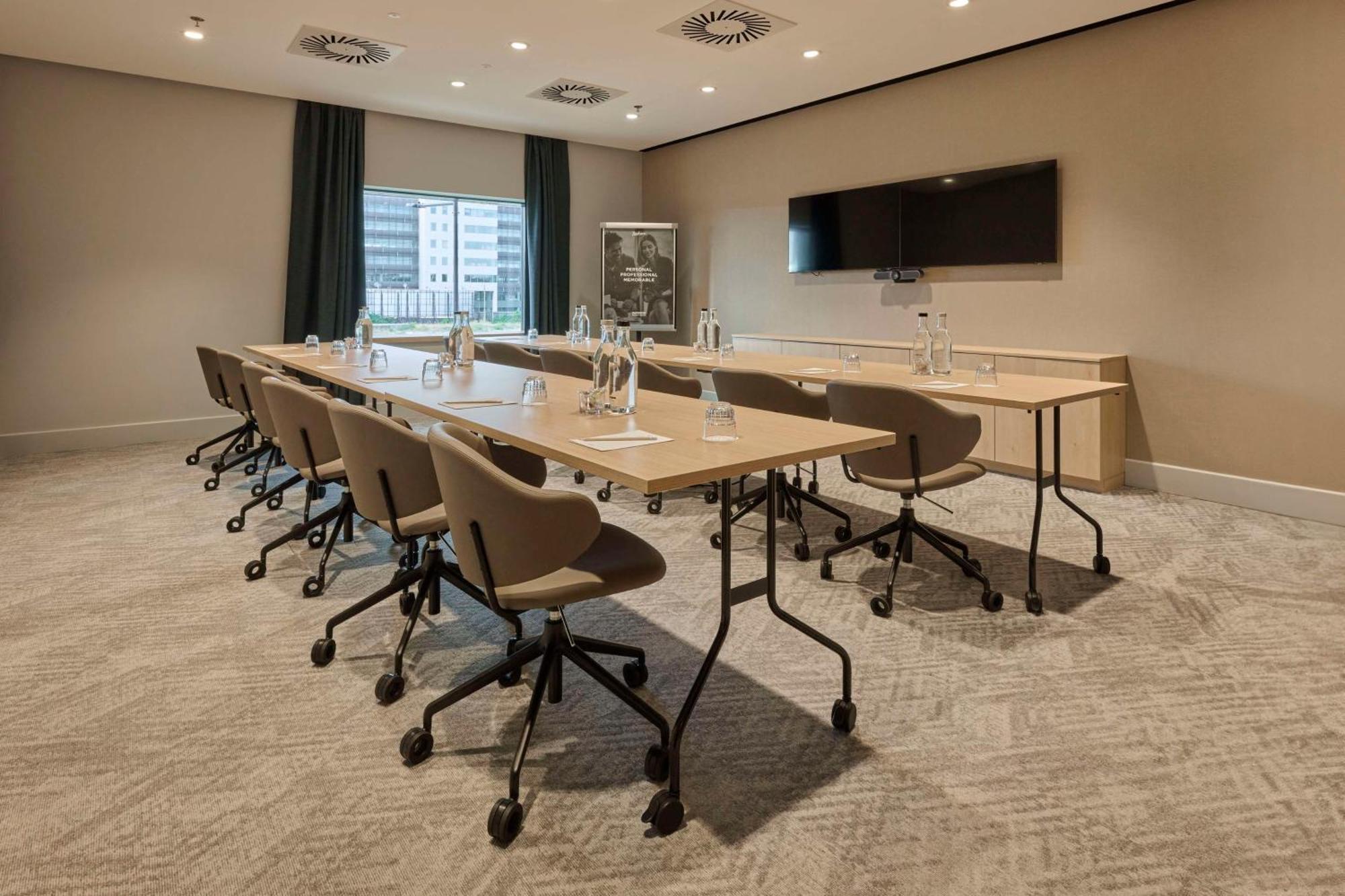 Radisson Hotel Budapest Budapart Экстерьер фото
