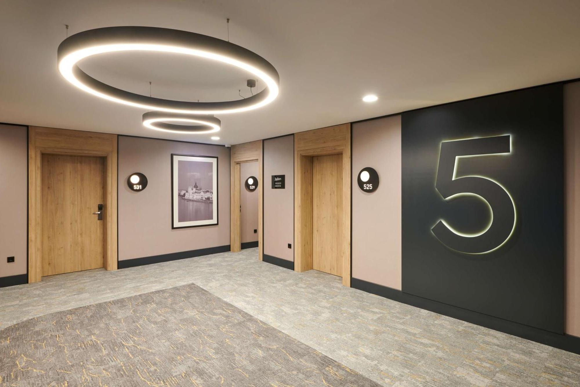 Radisson Hotel Budapest Budapart Экстерьер фото